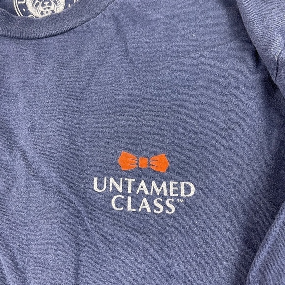 Untamed Class Tshirt Womens Medium Blue Lion - Picture 5 of 11